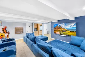 Hot Tub, 360 Lake Views, Movie Theatre, King Suite - Image 5