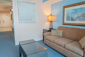 Towers On The Grove 724  Direct Oceanfront Suite  Sleeps 6 guests - Image 3