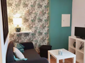 Vacation rental in Montsûrs-Saint-Céneré, 1 bedroom, 2 people - Image 4