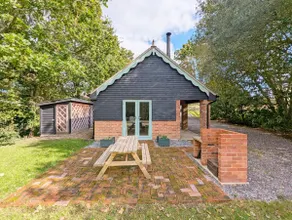 The Stables, Wickham - Image 3