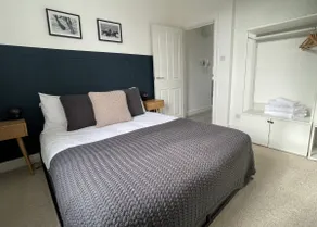 F3 Walkable to Racecourse! Sleeps 4 - Image 2