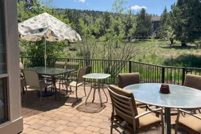 Light-filled townhome with fireplace pools hot tubs gyms golf & tennis - Image 4