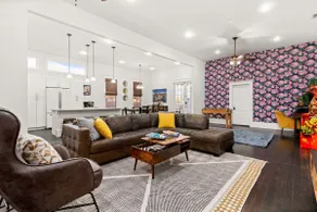 Southtown Charm: Pool, Arcade, Casita, King Beds - Image 2