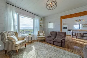 Gorgeous 4BR Valleyview | WoodStove | Deck | W/D - Image 5