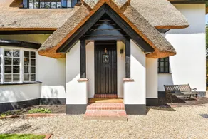 Farthings - large cottage with pool - Image 4