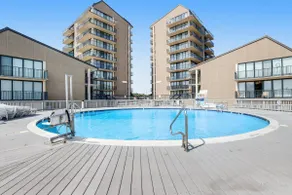 Sea Colony Ocean 5th floor condo with balcony shared sauna & tennis court - Image 4