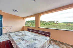 Apartment Cerin with Balcony - Image 4