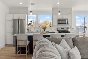 Great River Flats Suite 201 - Image 4