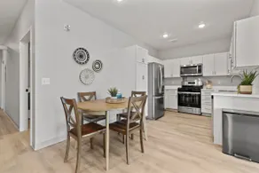 Great River Flats Suite 203 - Image 2