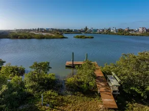 Waterfront Family Oasis w/Dock, Decks, & Fire Pit - Image 5