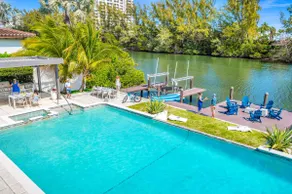 Waterfront Masterpiece Grand Heated Pool Seabreeze - Image 2