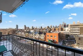 Mins to Saddledome |Free Parking |Central DT Condo - Image 4