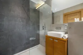 Industrial Apartment Fredry with Parking by Noclegi Renters - Image 4