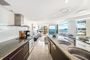 Sirocco 508 by G1 - Two Bedroom Beachfront unit - Image 5