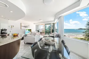 Sirocco 508 by G1 - Two Bedroom Beachfront unit - Image 3