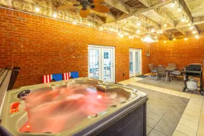 Pickleball - Pool - Hot Tub - Gym - BBQ - Image 3