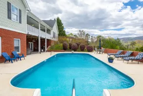 Pickleball - Pool - Hot Tub - Gym - BBQ - Image 2