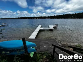 Luxury Lakefront! Hot Tub & Arcades! Sleep 24! - Image 4