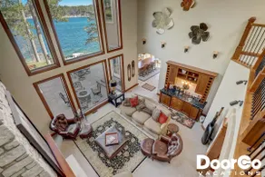 Luxury Lakefront! Hot Tub & Arcades! Sleep 24! - Image 2