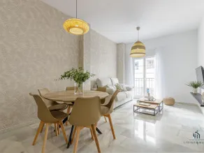 Urban Chic 2B - Two Bedrooms by Living4Malaga - Image 2