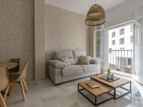 Urban Chic 2B - Two Bedrooms by Living4Malaga - Image 4