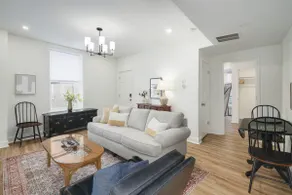 Serene Silverwood – Spacious 2B/2B with Parking - Image 4