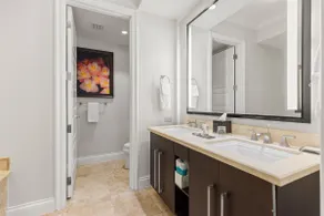One Bedroom Suite | Beachside Resort - Image 5