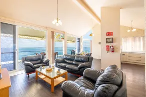 Classic View 2, 2 49 Victoria Pde - panoramic water views, aircon, free Wifi - Image 4