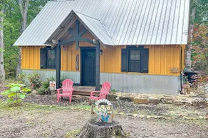 2 cabins - Hot Tubs-Fire Pits-Screened-in Porches - Image 2