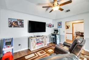 Pool + Gameroom: Family Fun Retreat in Hinesville! - Image 4