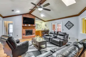 Pool + Gameroom: Family Fun Retreat in Hinesville! - Image 2
