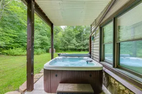 Cabin w/ Hot Tub and WiFi: 4 Mi to Snowshoe Resort - Image 3