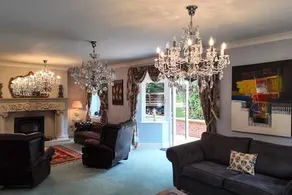 Stratford-upon-Avon 4BR Family Mansion on 1 acre with Pool, Gym & BBQ! - Image 5