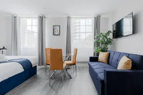 Studio-Spacious-Private Bathroom-City View - Image 2