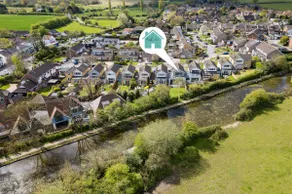 Maison rénovée pour 7, promenade canal vers Chichester - Image 2