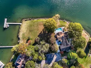 Irvington Waterfront: Pool, Dock & Sunset Views - Image 2