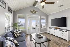 Cozy Bay House w/ Heated Spool + Pier - Image 5