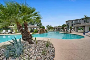 Remodeled King Bed Suite | Sonoran Sunset Lounge - Image 3