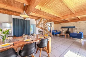 Gîte with private heated pool - Image 4