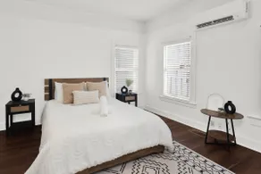 Cedar Street Retreat - Unit B - Image 2