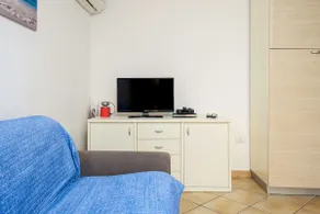 Maison de vacances \"Résidence Orizzonti App N 21\" avec vue sur la mer, 2 terrasses & portable A/C - Image 3