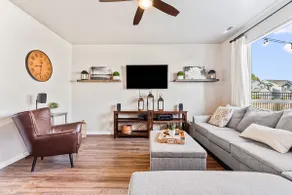 Cozy Charming Home in Eagle Id - Image 4