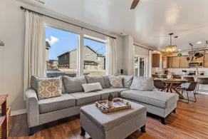 Cozy Charming Home in Eagle Id - Image 5