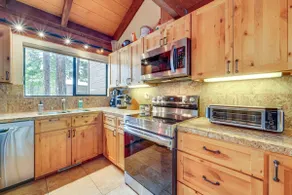Northstar Resort Condo w/ Hot Tub, Shuttle Access! - Image 2