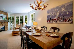 SnowStar Hideaway - Hot Tub, Gym, Walk to Ski Lift - Image 4