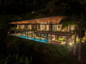 Luxury-Sleep 16-Dominical-25meter pool-Luxury - Image 2