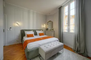 GRACE Luxury 4 Beds 4Baths in city center - Image 2