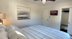 The Traveler On Main - Suite 1 - Image 2
