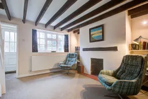 Charming Hilltop Cottage with Panoramic Views - Image 3