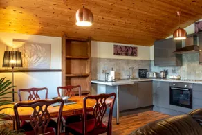 Harvest 13 Lodge - Yellowtop Country Park - Hot Tub - Yorkshire - Image 5